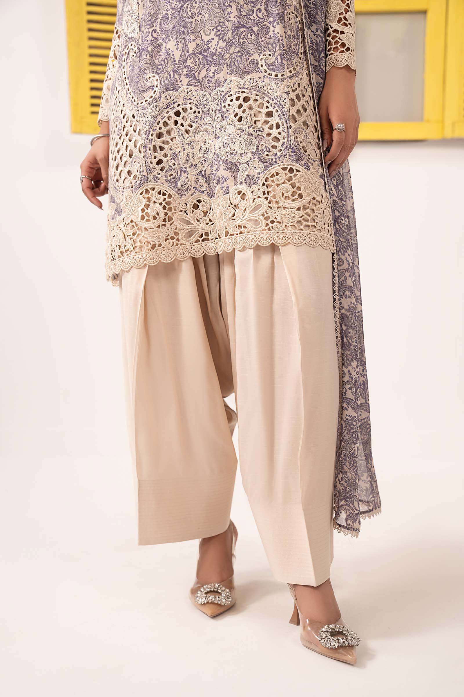 3 Piece Embroidered Silk Suit - Image 6